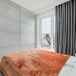 Lejlighed Elegant With Air-conditioning Near Fabryczna By Renters Prestige *