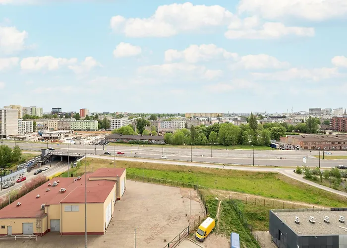 Elegant With Air-conditioning Near Fabryczna By Renters Prestige Lägenhet