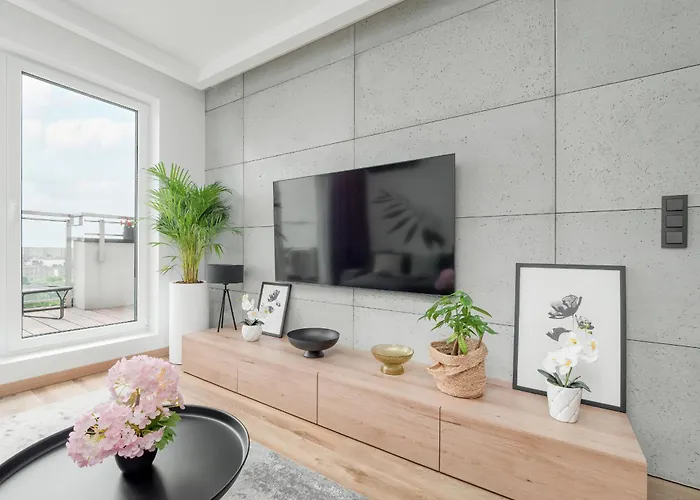 Elegant With Air-conditioning Near Fabryczna By Renters Prestige Lägenhet