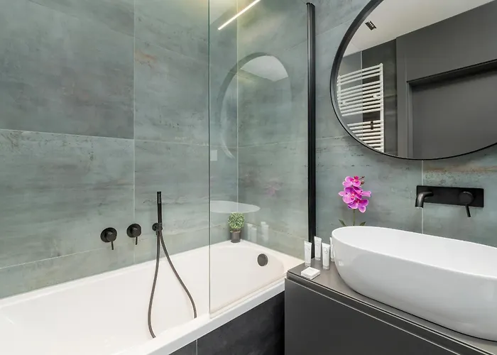 Elegant With Air-conditioning Near Fabryczna By Renters Prestige *