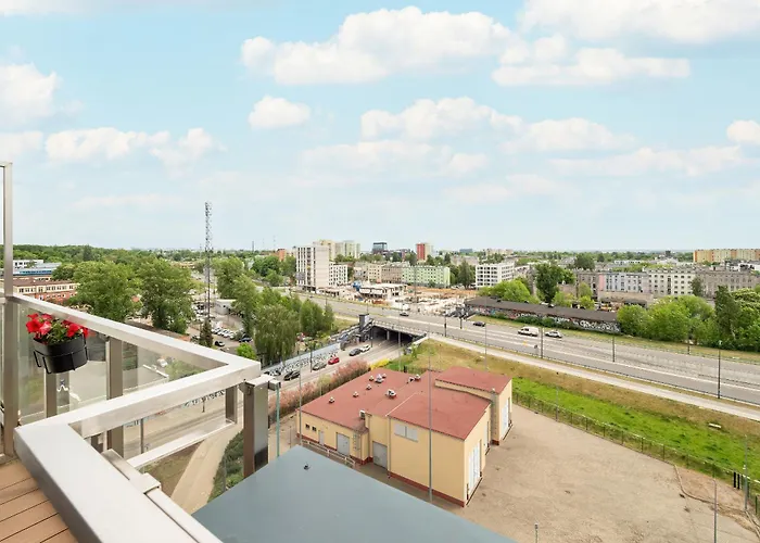 Elegant With Air-conditioning Near Fabryczna By Renters Prestige Lägenhet